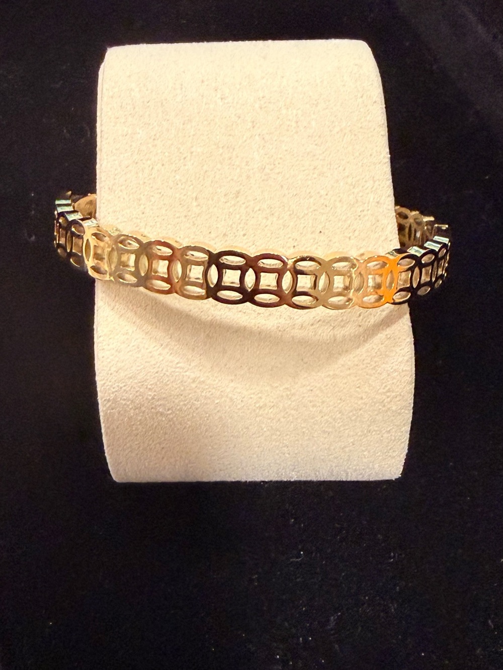 Gold Open-Link Women's Bracelet - Elegant Chain Link Bangle